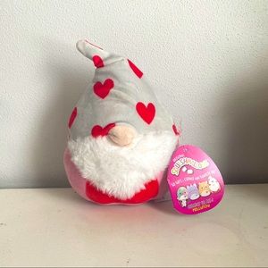 NWT Remmy the Gnome Valentines Day Squishmallow